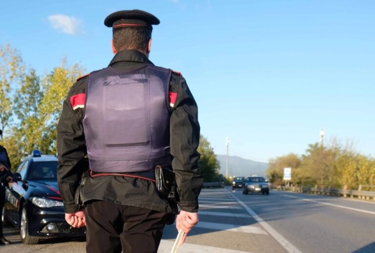 Controlli dei Carabinieri a Montemiletto e nella Valle Ufita, anche con l’ausilio di unità cinofile