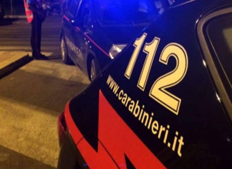 Montella (AV) – Non paga la consumazione ed estrae una pistola:  30enne arrestato dai Carabinieri