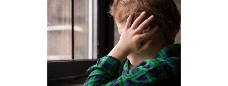 Bambino autistico cacciato dalla preside durante un evento contro il bullismo