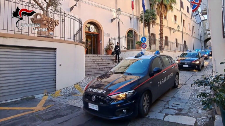 “Pizzo” a tappeto a Palermo, azzerato vertice clan mafioso