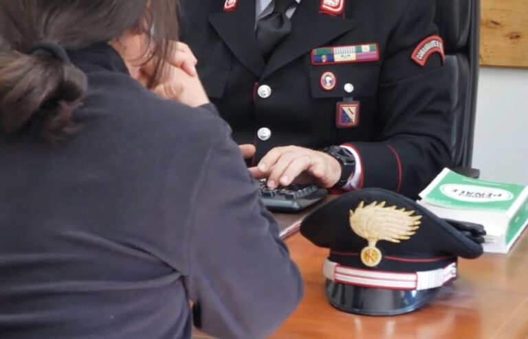 Solofra (AV) – Trattorino tagliaerba a prezzo conveniente, ma è una truffa: 60enne denunciato dai Carabinieri