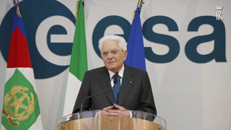 Mattarella “Lo spazio rimanga un luogo comune dell’umanità”