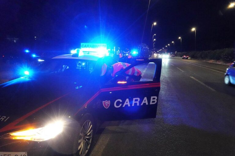 San Nicola la Strada, strappa la borsa a una donna su viale Carlo III: arrestato dai carabinieri