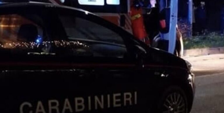 Ariano Irpino (AV) – Minaccia di lanciarsi dal cavalcavia: salvato in extremis dai Carabinieri