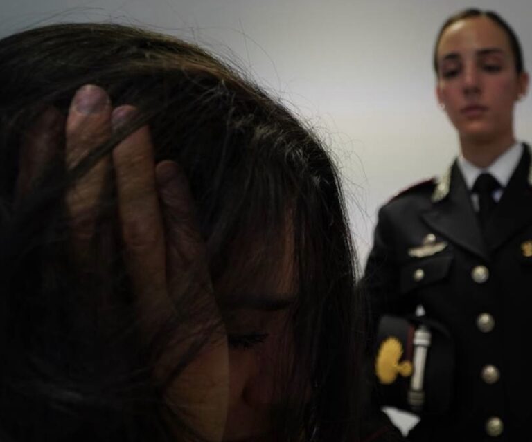 INTERVENTO DEI CARABINIERI DOPO UNA SEGNALAZIONE AL 112: 41ENNE ARRESTATO PER MALTRATTAMENTI IN FAMIGLIA